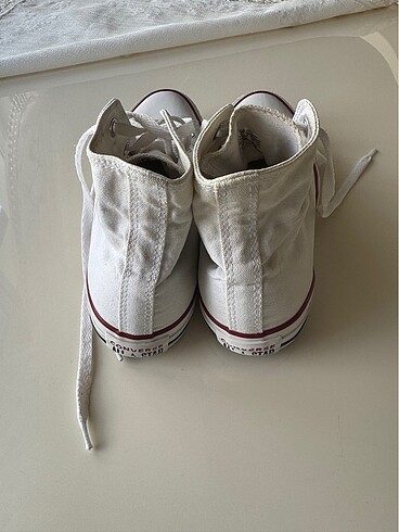 39 Beden beyaz Renk Orijinal converse
