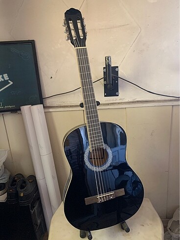Sanchez klasik 4/4 gitar sıfır ve de kılıf hediyeli