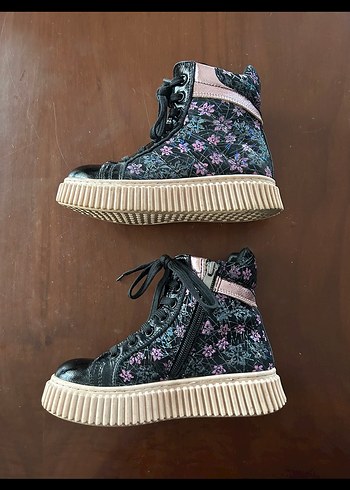 Kız Çocuk Siyah Bot - Görsel 3