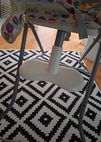Beden beyaz Renk Graco Desenli Sırtlı Beyaz Bebek Mama Sandalyesi