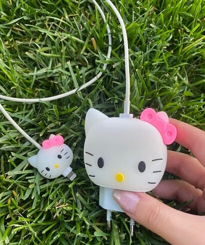 Adaptör koruyucu Hello kitty/kuromi mevcuttur