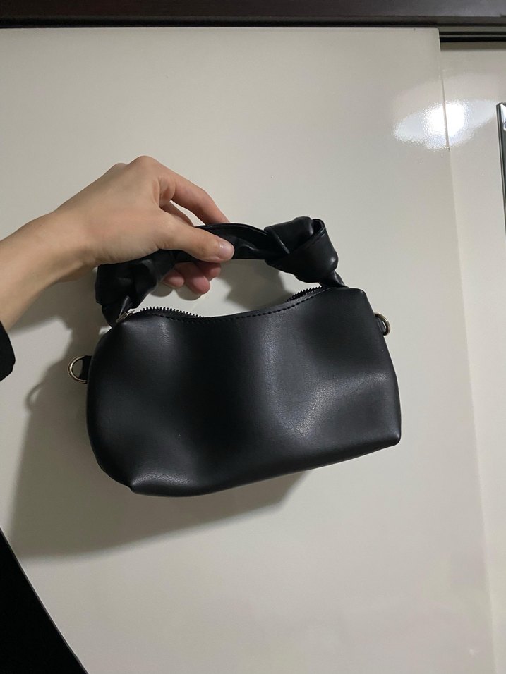 Tokalı Siyah Deri Kadın El Çantası - Görsel 2