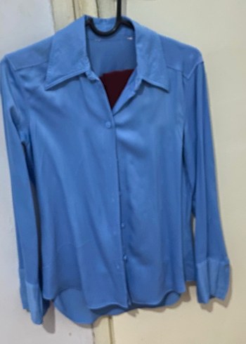 Mavi V Yaka Düğmeli Uzun Kollu Kadın Gömlek - Görsel 2