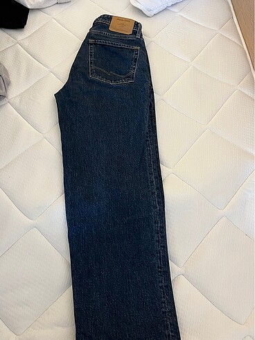 mom boyfriend jean