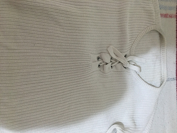 H&M Yakası bağlamalı triko H&M
