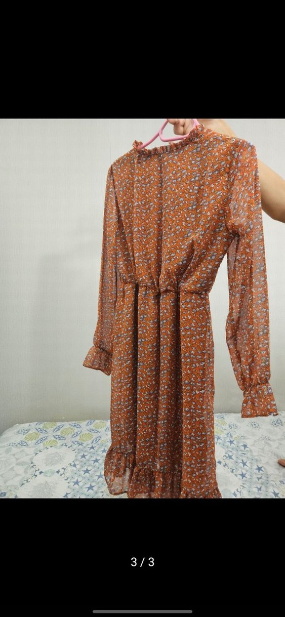 Uzun Kollu Çiçek Desenli Elbise - Görsel 3