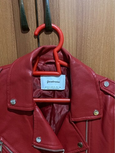 Stradivarius Kırmızı deri çeket