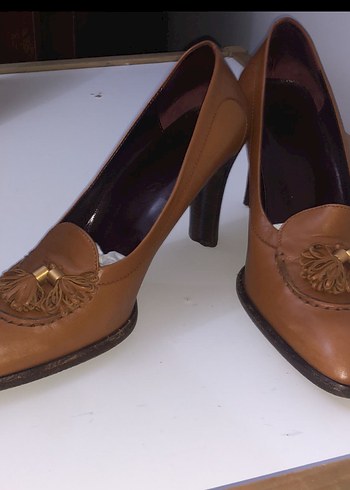 Bej Deri Klasik Tokalı Topuklu Kadın Ayakkabı - Görsel 3