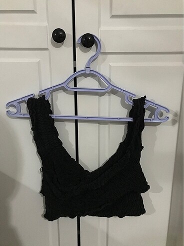 Siyah crop