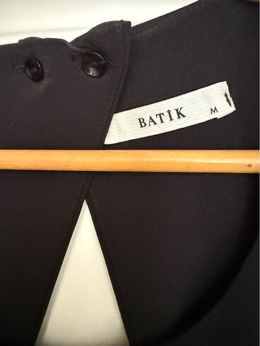 Batik Sırtı Açık Kiloş Elbise - Görsel 4