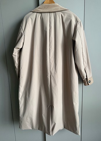 l Beden Kadife Yaka ve Kol Detaylı Trenchcoat