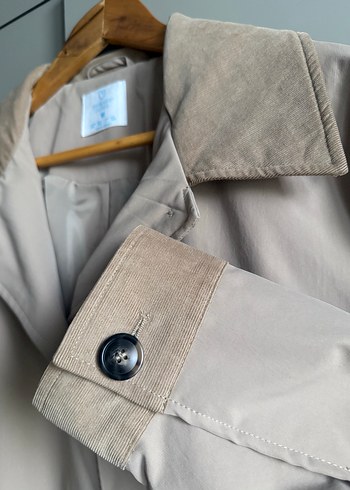 Kadife Yaka ve Kol Detaylı Trenchcoat - Görsel 4