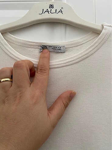 Zara Cropp