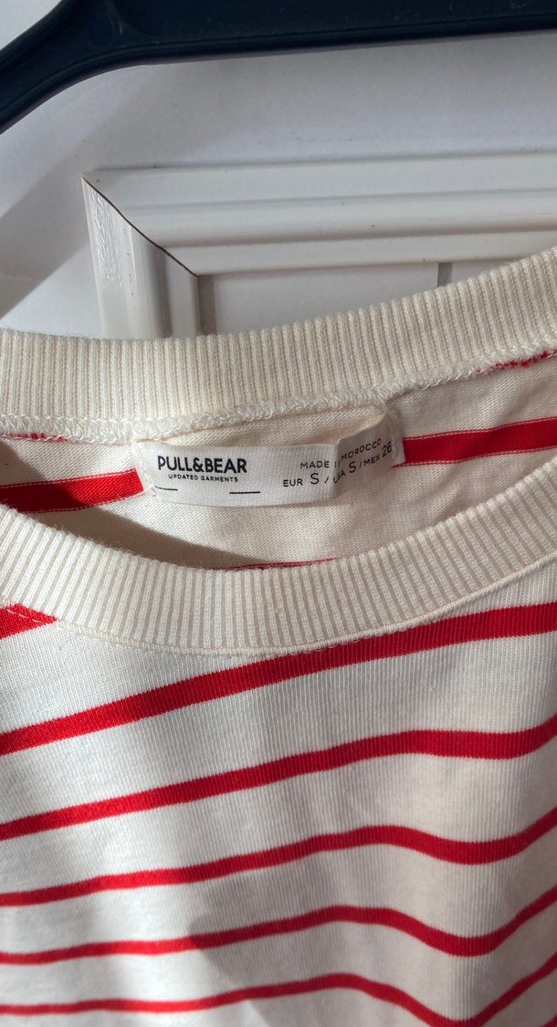 Kısa Kollu Kırmızı Çizgili Kadın Tişört - Görsel 2