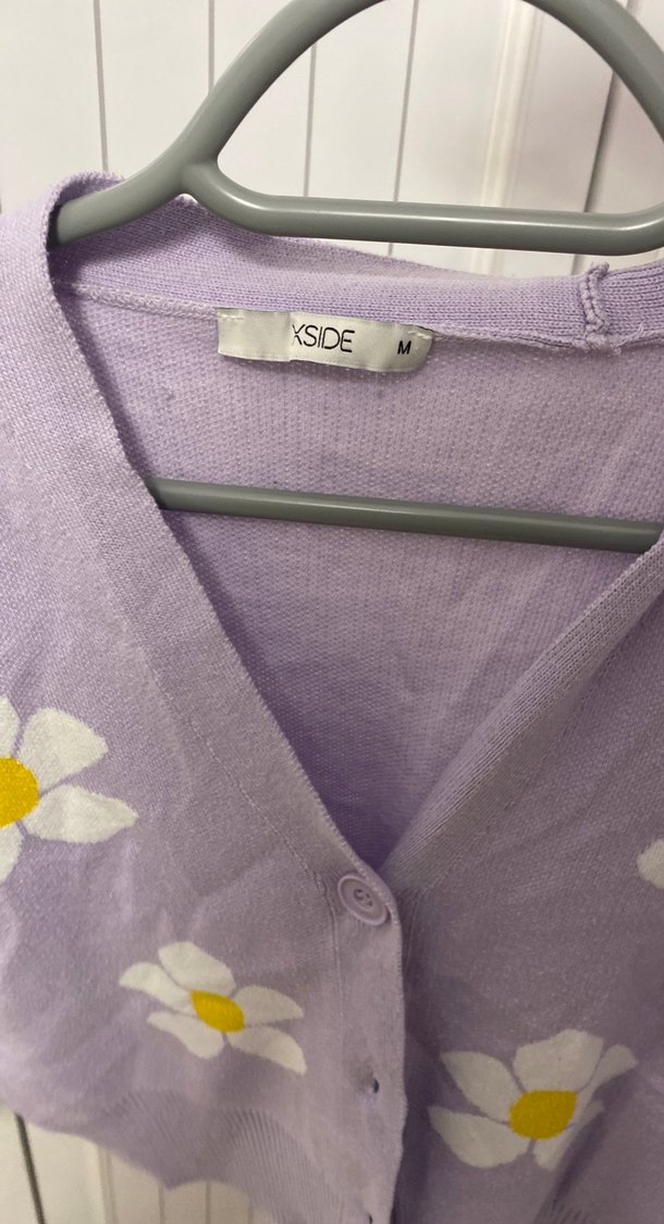 Pastel Mor Çiçek Desenli Düğmeli Hırka - Görsel 4