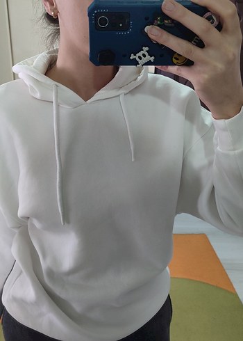 Etiketli Beyaz Sweatshirt - Görsel 5