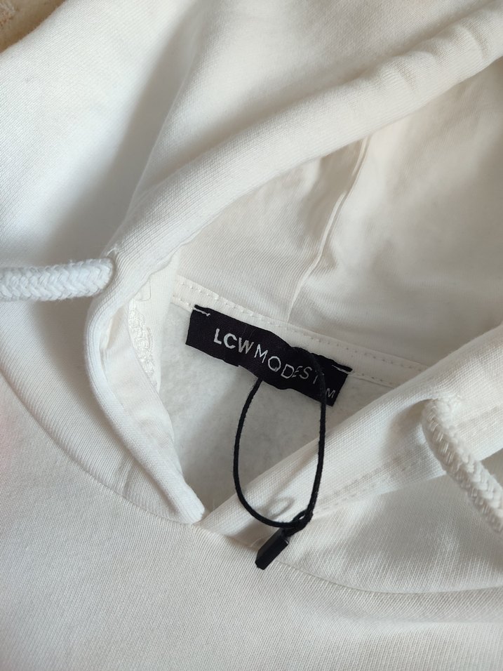 Etiketli Beyaz Sweatshirt - Görsel 2