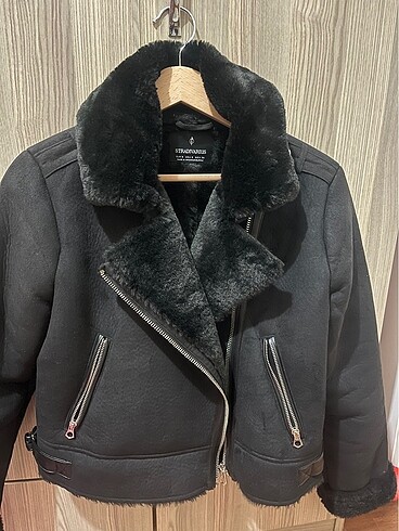 Stradivarius Mont