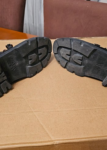 Zara kız çocuk rugan makosen ayakkabı - Görsel 7