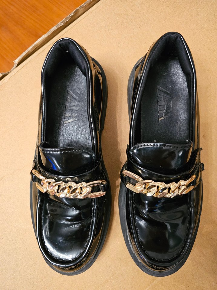 Zara kız çocuk rugan makosen ayakkabı - Görsel 2