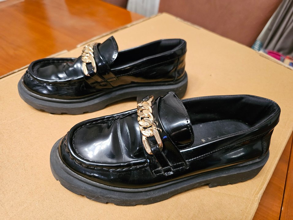 Zara kız çocuk rugan makosen ayakkabı - Görsel 3