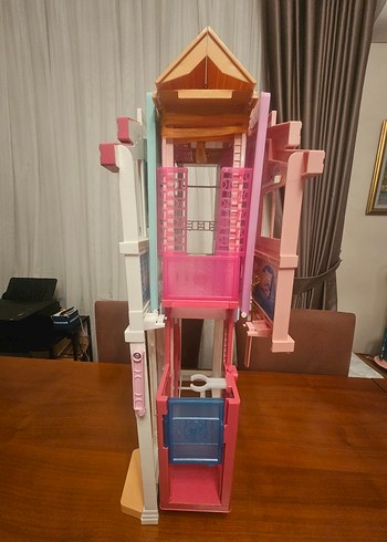 Barbie'nin Muhteşem Malibu Evi - Görsel 7