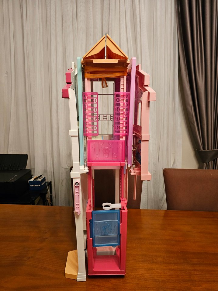 Barbie'nin Muhteşem Malibu Evi - Görsel 3