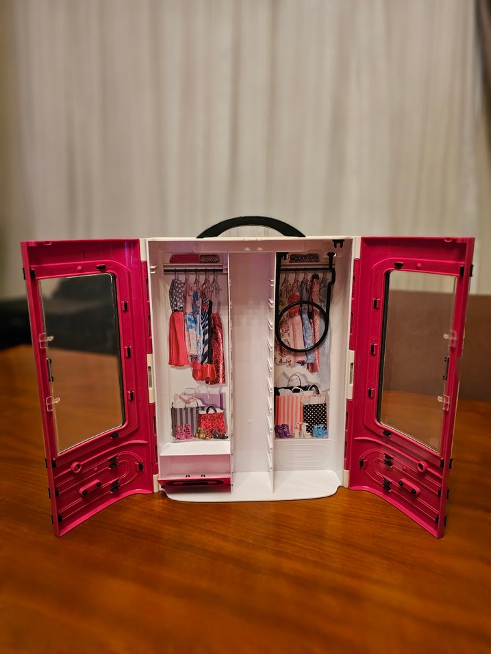 Barbie Pembe Gardrop - Görsel 2