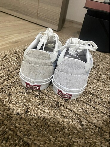 36,5 Beden Bej rengi vans