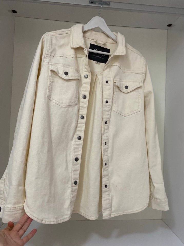 Kadın Beyaz Düğmeli Denim Ceket - Görsel 2