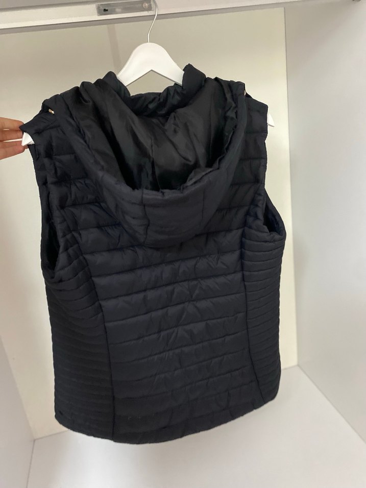 Kadın Siyah Fermuarlı Kapüşonlu Şişme Yelek - Görsel 3