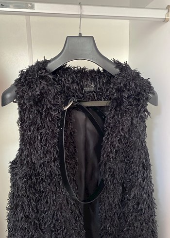 Siyah Kürklü Uzun Kesim Kadın Yelek - Görsel 2