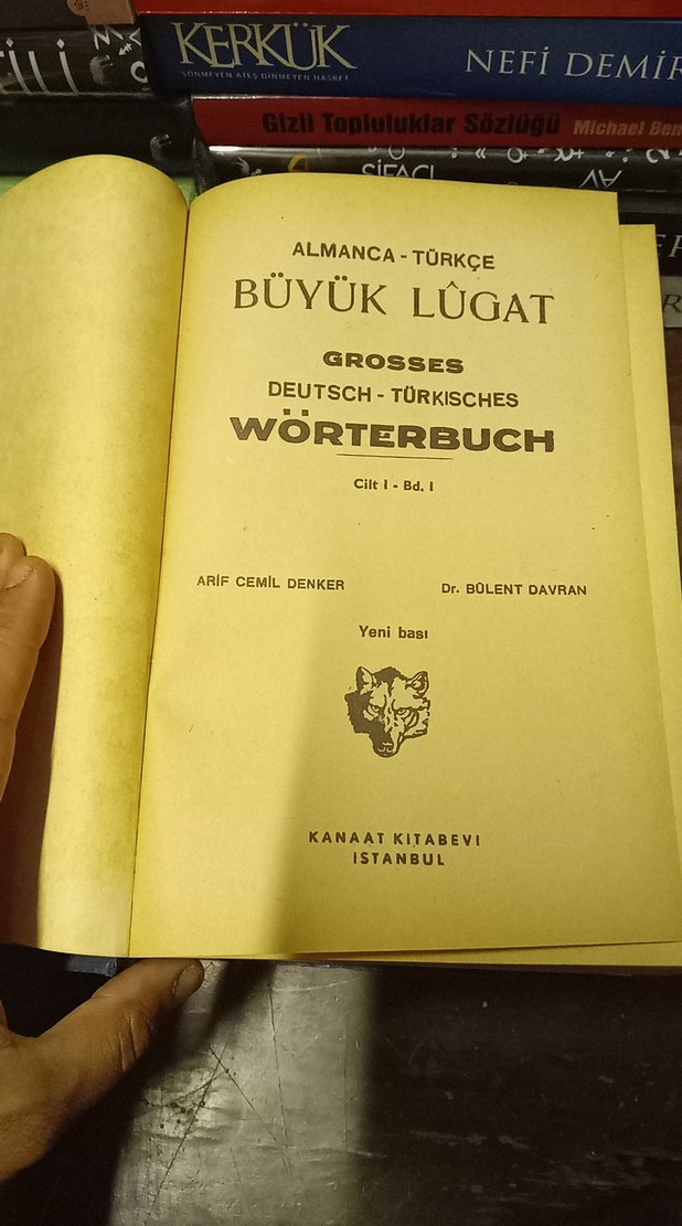 Almanca-Türkçe Büyük Lügat Kitabı  ( A'dan Z'ye tam ) 1973 - Görsel 2