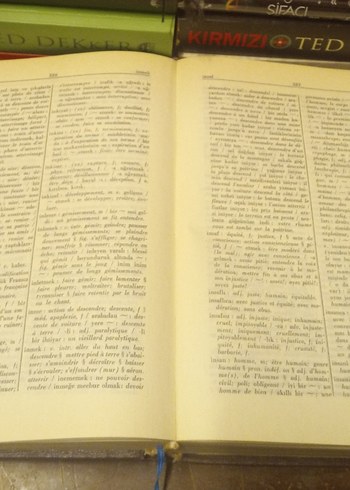 Türkçe-Fransızca Büyük Sözlük A-Z
