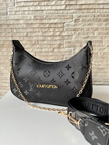 Louis Vuitton Siyah çanta