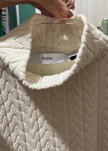 Beyaz Yüksek Yaka Örgü Kadın Kazak - Görsel 3