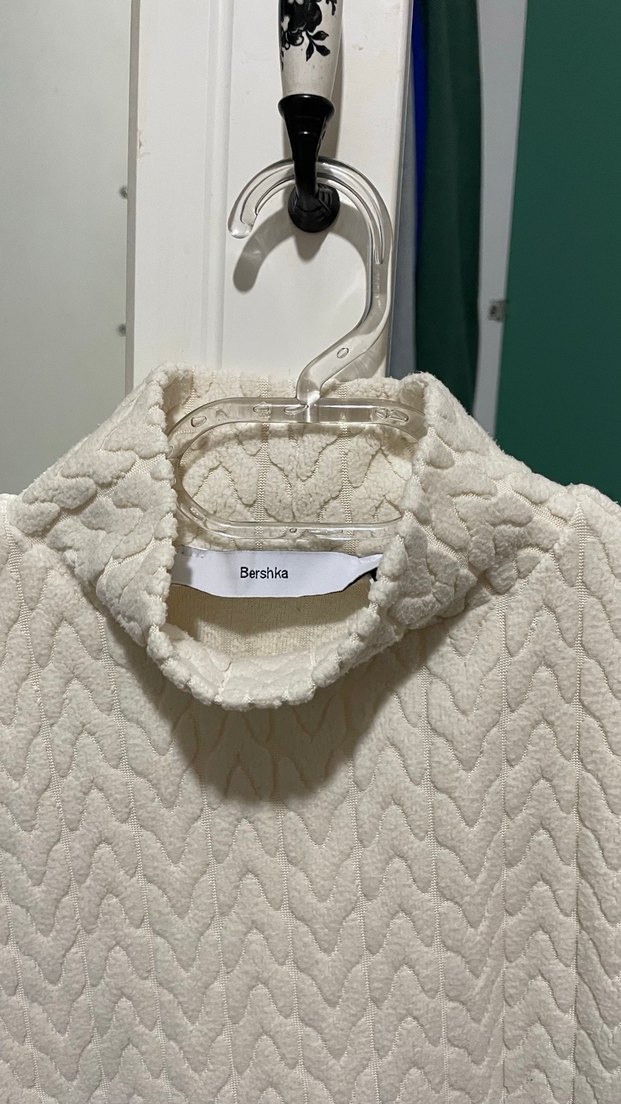 Beyaz Yüksek Yaka Örgü Kadın Kazak - Görsel 4