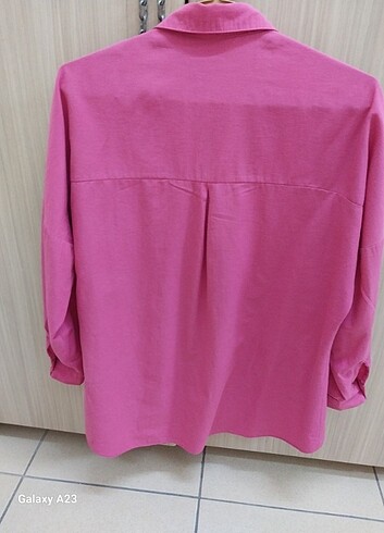 PEMBE GÖMLEK