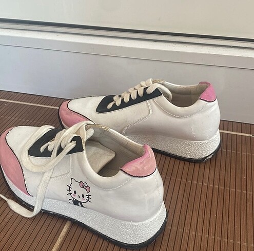 36 Beden hello kitty ayakkabi sneaker