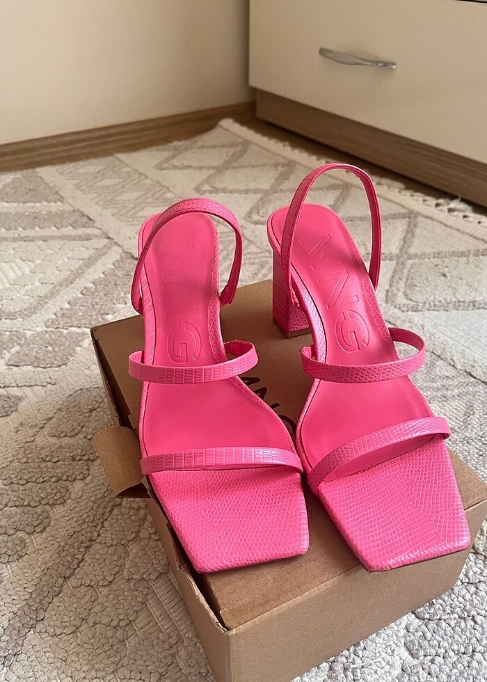 Mango Pembe bantlı topuklu ayakkabı - Görsel 3