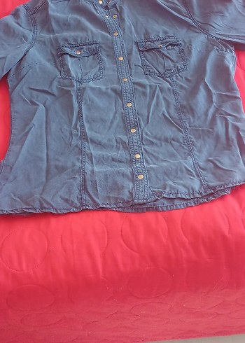 Düğmeli Mavi Denim Kadın Gömlek