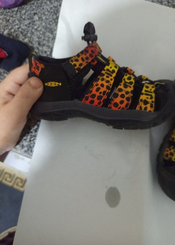 Diğer Renkli Yılan Desenli Erkek Çocuk Sandalet