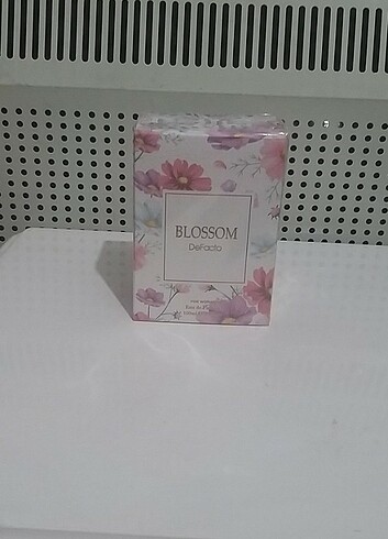 Defacto DEFACTO BLOSSOM EDP KADIN PARFÜM 100ml