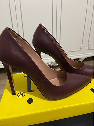 39 Beden bordo Renk Bordo stiletto hiç giyilmemiş