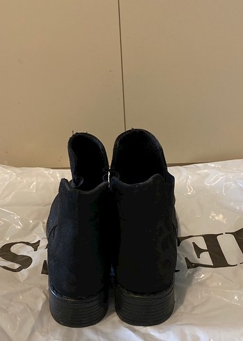 Siyah Süet Kadın Bot, Tokalı, Rahat Topuklu - Görsel 2