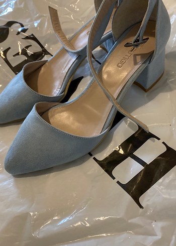 Mavi Süet Tokalı Blok Topuklu Kadın Ayakkabı - Görsel 2