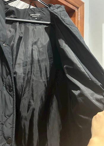 Düğmeli Siyah Midi Kadın Kışlık Mont - Görsel 5