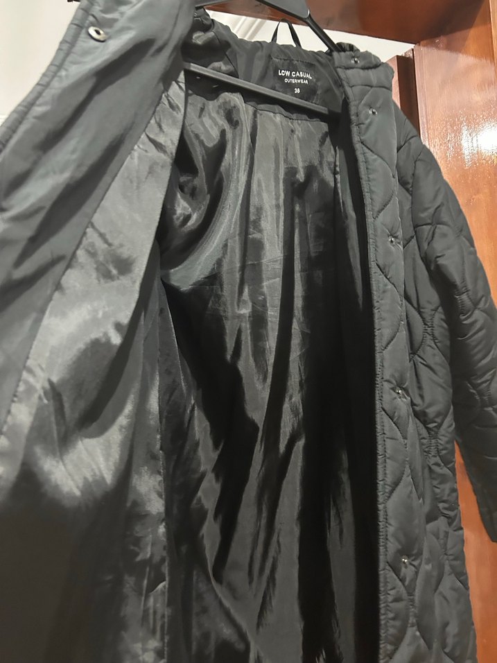 Düğmeli Siyah Midi Kadın Kışlık Mont - Görsel 4