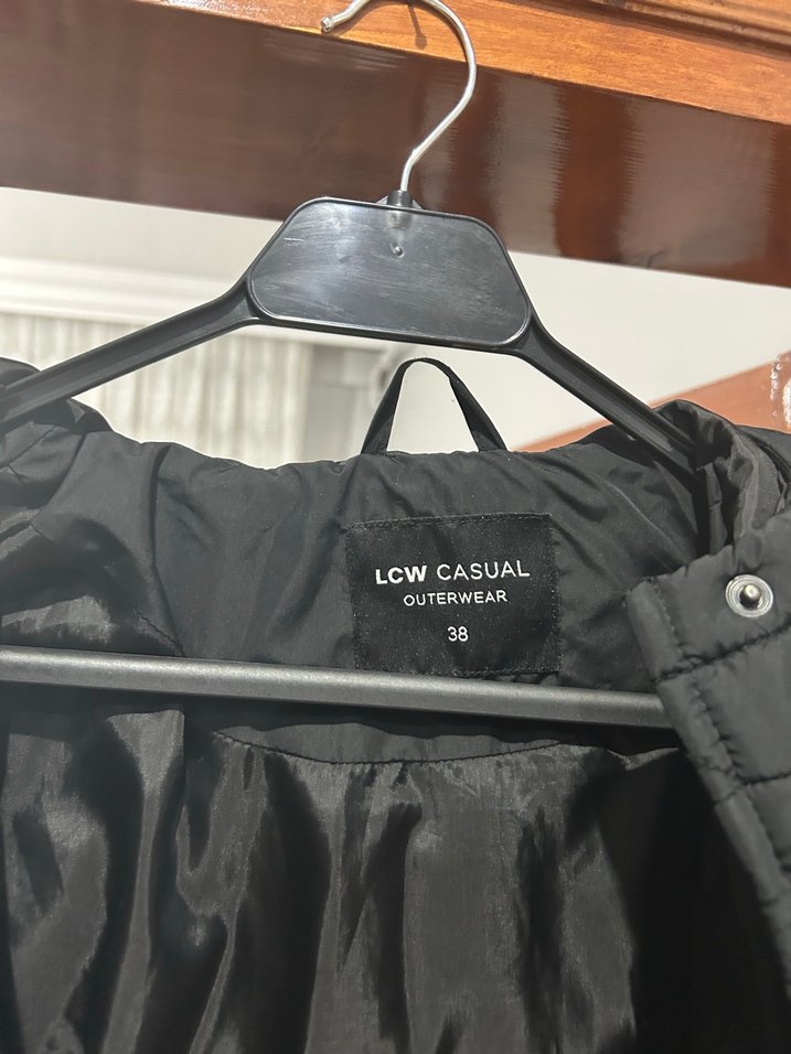 Düğmeli Siyah Midi Kadın Kışlık Mont - Görsel 3