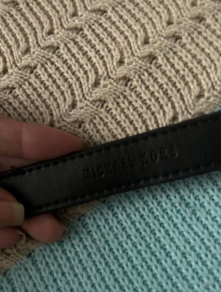 Michael Kors Siyah Deri Zincir Askılı Çanta - Görsel 4